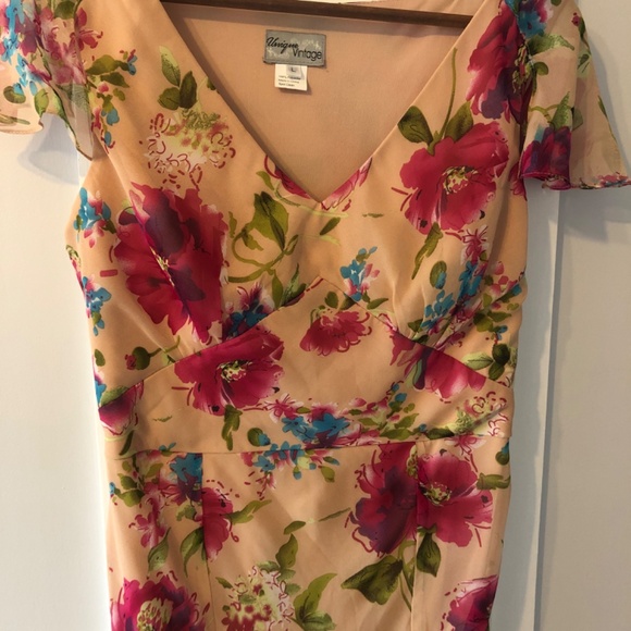 Gorgeous wedding guest dress NWT - Picture 2 of 9